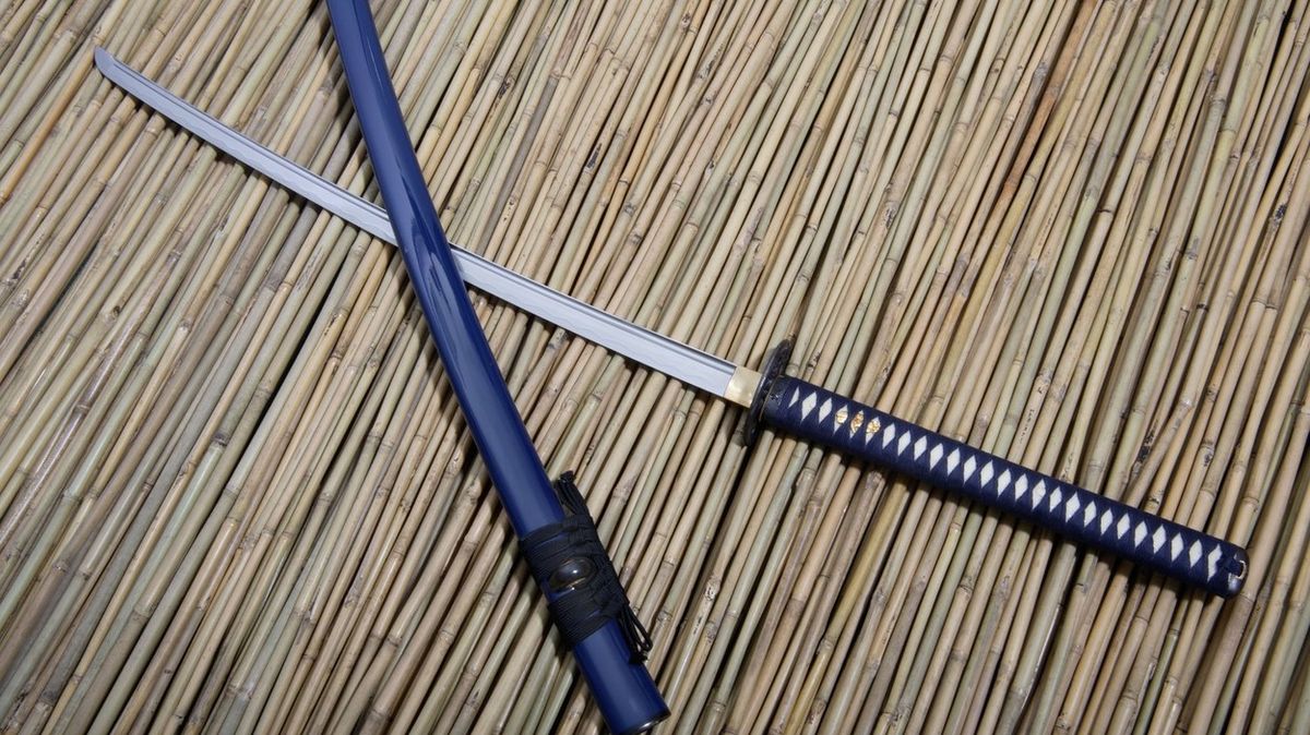 Švýcarští celníci mají úlovek roku: samurajský meč za miliony